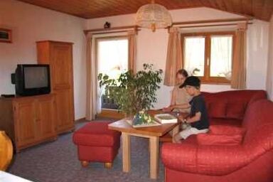 Bablhof - Ferienwohnung für 1-6 Personen, 80 qm, 3 sep. Schlafzimmer, Wohnzimmer, WLAN