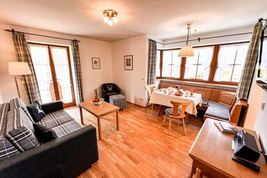 Haus am Balsberg - Wohnung Balsberg Südost mit 2 Schlafzimmer und großem Balkon mit Bergblick
