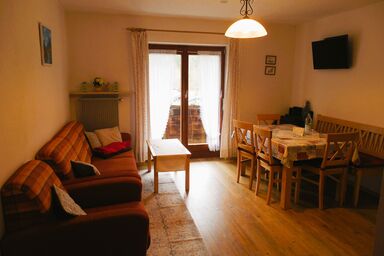 Schmidhauser Hof - Ferienwohnung 60 qm, 2-4 Personen, 2 Schlafzimmer, Wohnküche, 2 Bäder