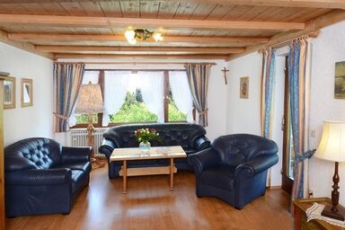 Schwabenbauernhof - Landhaus Pichler inkl. Chiemgaukarte - Fewo Rauschberg 100 qm, Südterr., Küche, 2 Schlaf- und 1 Wohnschlafzimmer, WLAN