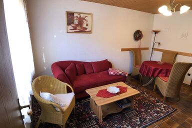 Gästehaus Berger inkl. Chiemgaukarte - Ferienwohnung Bergkristall 47qm, Terr., Küche, 1 Schlafz., 1 Wohnschlafzimmer