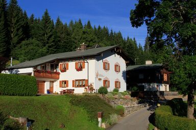 Ferienwohnung Haus Karlsbad - Ferienwohnung Nr.1 100 qm, für 2-4 Personen