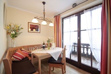 Cafe Wastelbauerhof - Urlaub auf dem Bauernhof - Familienzimmer Reifenberg (bis 4 Personen)