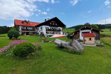 Ferienwohnung Reinbrechthof - Fewo - 4 Personen+, 70qm, 2 SZ, Balkon, Wohnküche, einzigartige Lage, WLAN