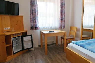 Ferienhof am Mitterberg - Einzelzimmer mit Fernseher und WLAN
