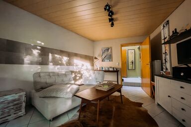 Ferienwohnung Storchennest - Ferienwohnung Storchennest - charmante Ferienwohnung mit idyllischem Freisitz