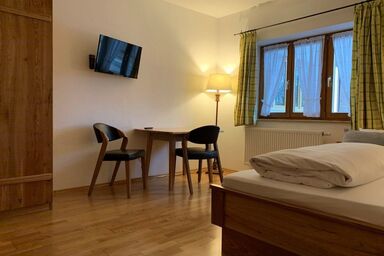 Zum Dammerbauer - 2-Bettzimmer mit Balkon