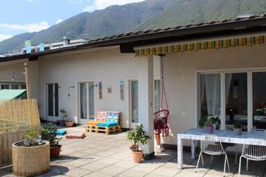 Wohnung mit blühender Terrasse, seenah - Wohnung mit blühender Terrasse, seenah .1