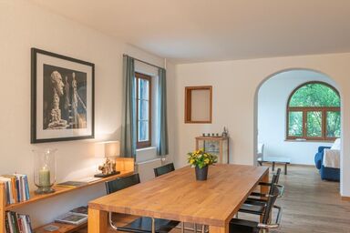 Chesa Clos - Chesa Clos .1