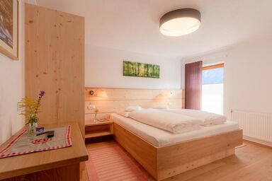 Haus Edmund - Doppelzimmer "Arnika"