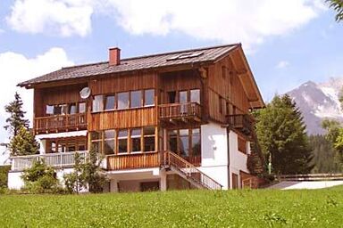 Haus H.O.F. - Apartment/3 Schlafräume/ 2 x Bad, WC