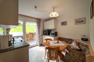 Gästehaus Höck - Fewo "Mittagspitze", Bad, WC, 2 Schlafräume