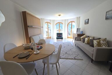 Château 15 # - 2-bed apartment, Dusche, WC