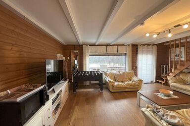 Feriendorf im Bayerischer Wald - Großzügiges Ferienhaus mit Seeblick - Platz für bis zu 16 Personen und Hund!