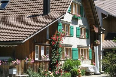 Appartement mit Terrasse