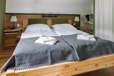 Ferienwohnungen Orth - Ferienwohnung 1 Die Grüne, modern und hochwertig ausgestattet