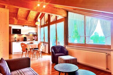 Haus am Balsberg - Dachstudio Hochfelln mit 2 Schlafzimmer und großem Balkon mit Bergblick