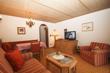 Beim Wiesenhansen inkl. Chiemgaukarte - Ferienwohnung 4, 55qm, Balkon, Küche extra, 1 Schlafzimmer, max 2 Pers., WLAN