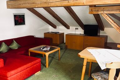 Ferienwohnung Thullner inkl. Chiemgaukarte - Appartement 2, 40 qm, Balkon, Küche, 1 Wohnschlafzimmer, max 2 Pers, WLAN