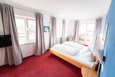 Ihre Pension in Amerang - Dreibettzimmer mit Dusche/WC
