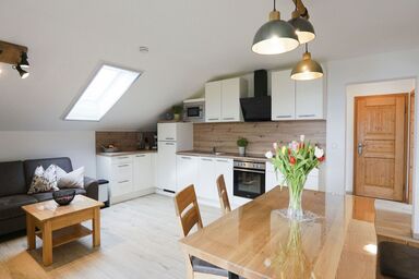 Mojer-Hof - Ferienwohnung Panoramablick bis 6 Personen, Balkon, 70 qm