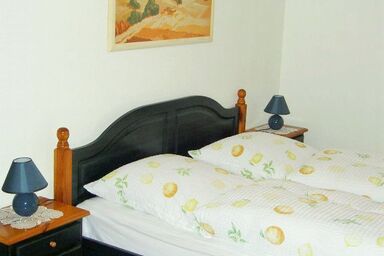 Gästehaus Ehrlich - Doppelzimmer 1 mit DU/WC, ruhige Lage mit Pool