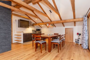 Ferienwohnungen Bürger - Ferienwohnung Panorama mit Balkon und Blick in die Natur