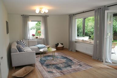 Beim Glaserer - Ferienwohnung Flori, 75 m² für 2-4 Personen, Wohnzimmer, Küche, 2 Schlafzimmer, Dusche/WC, Terrasse, WLAN