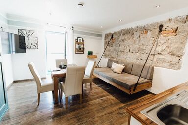 Müllner-Hof - Ferienwohnung Kräutergarten im Erdgeschoss mit Balkon