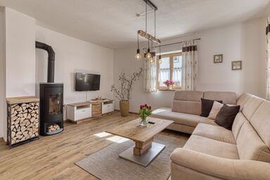 Ferienchalets Zum Lebzelter - Chalets Hofgarten - Fewo Hofgarten mit Whirlpool & Sauna auf der überdachten Terrasse
