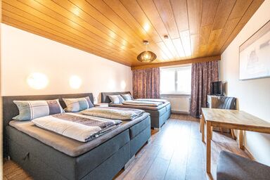 Steinbühler Hof - Stressfrei am Lande - Komfort Vierbettzimmer