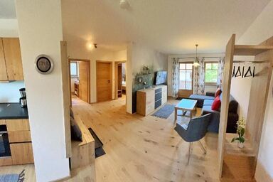 Gschwendnerhof****/***** Familie Reitberger - Brandl - Ferienwohnung Waldblick 5* DTV im 1.Geschoss mit Balkon