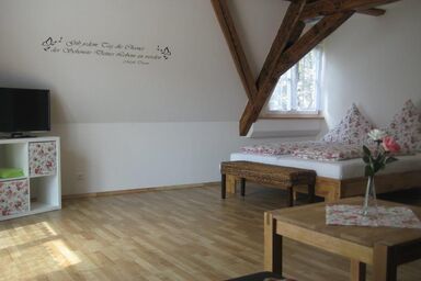 Haus Gartentraum - Appartement Rosenzauber (50qm) mit Balkon und WLAN