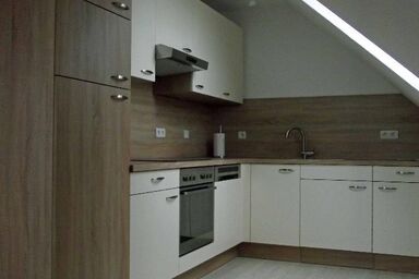 Ferienwohnung Reuter Christine - Ferienwohnung 2 mit Balkon und Einbauküche