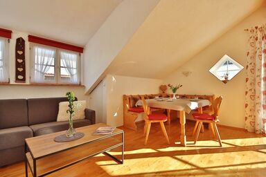 Ferienhof Miller - Morgensonne mit Balkon