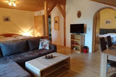 Hanneshof - große Ferienwohnung (DG) mit 2 Schlafzimmern