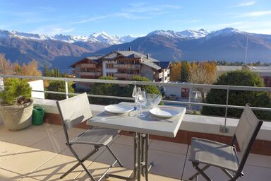 Jeanne D'Arc Apt. E-36 - Jeanne D'Arc Apt. D-33 .5