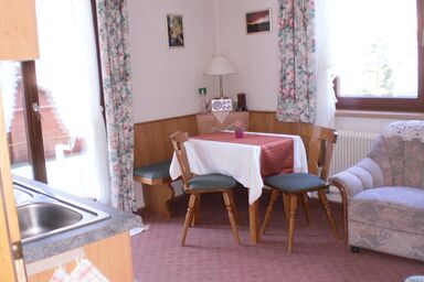 Leyrer, Pension - Apartment Nr.2/1 Schlafraum/Dusche, WC