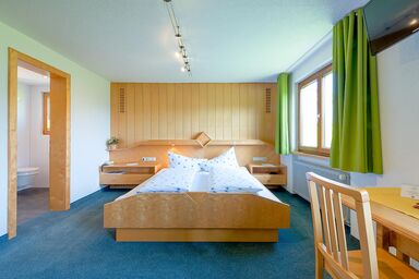 Haus Furka - Doppelzimmer bis 4 Personen