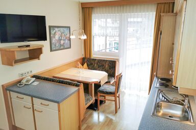 Hotel Angerwirt - Morgensun | 3 Raum Teeküche| Südbalkon| 50m