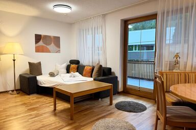 Appartements Lenzikopf - Appartement 1/Fewo, Dusche, WC, Terrasse