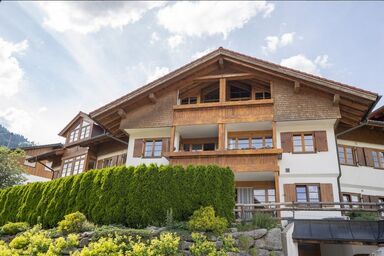 Alpendomizil 3 - Ferienwohnung mit Bergblick, Terrasse und Balkon