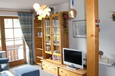 Ferienapartments Schneeheide im Allgäu - Landhauswohnung in ruhiger Lage mit Balkon SH 4/6